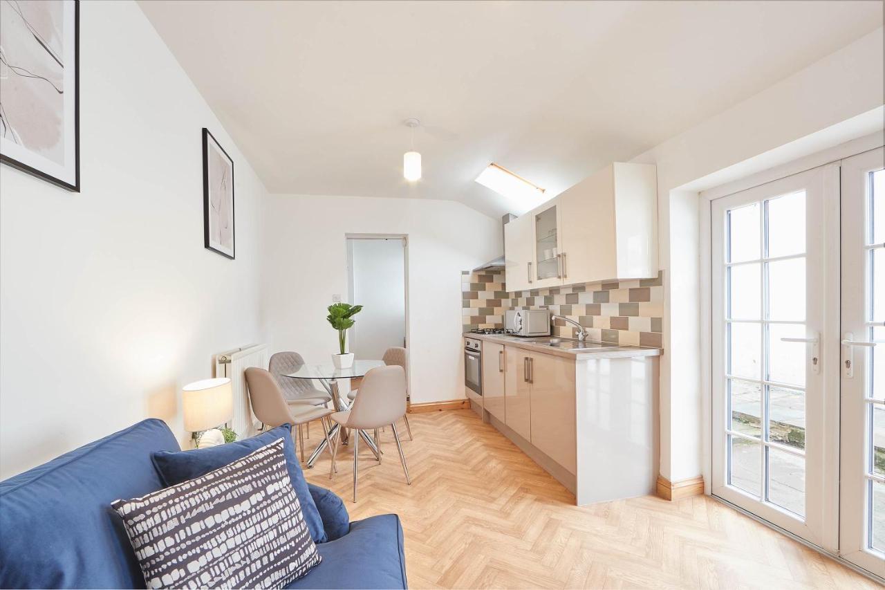 Host & Stay - Little Treasure Whitby Extérieur photo